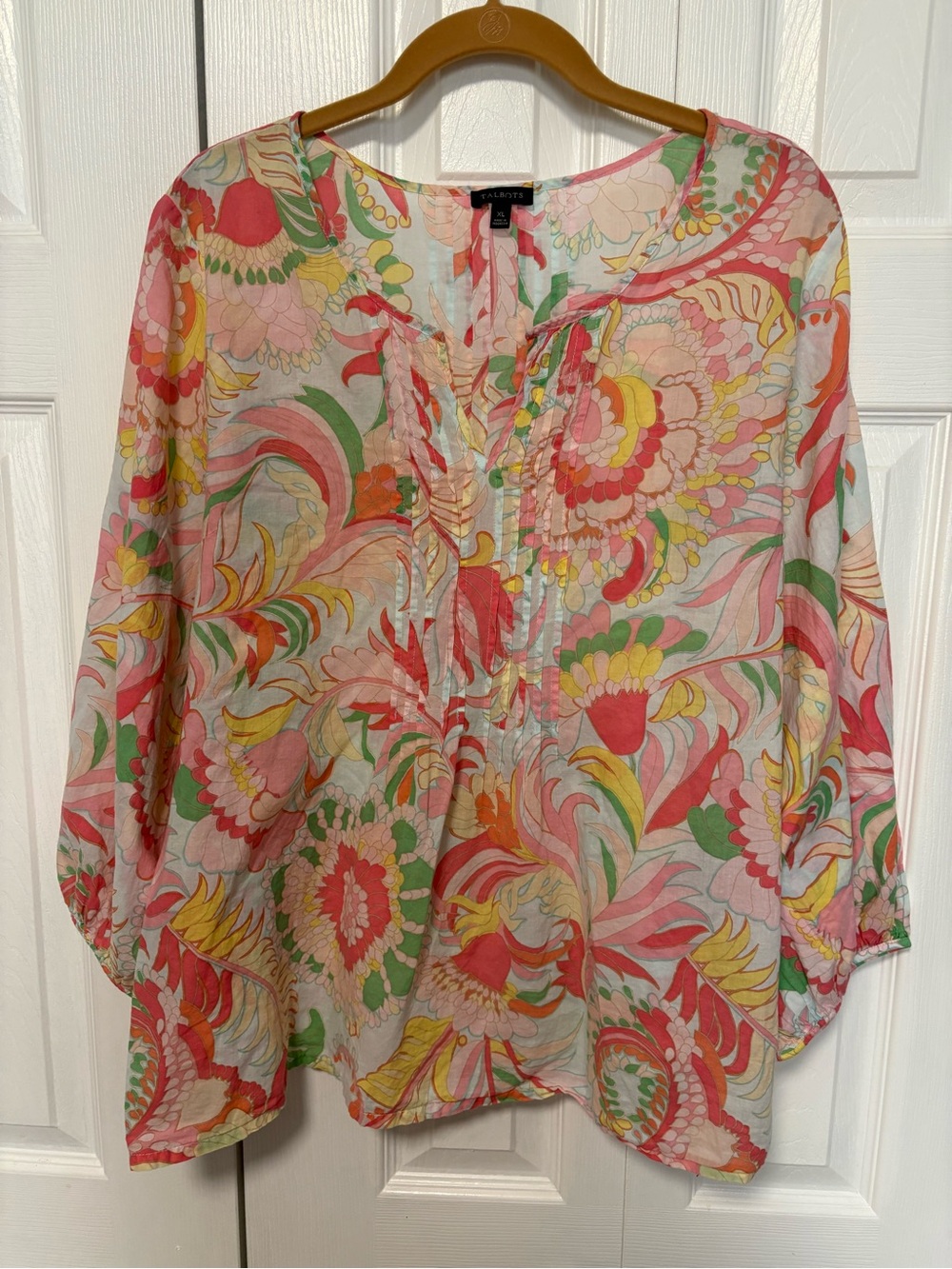 Talbots Beautiful Pink Floral Ultra Lightweight Peasant Blouse
